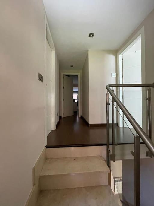 Impresionante Apartamento De 4 Dormitorios 3 Banos Y 2 Plazas De Garaje Мадрид Екстериор снимка